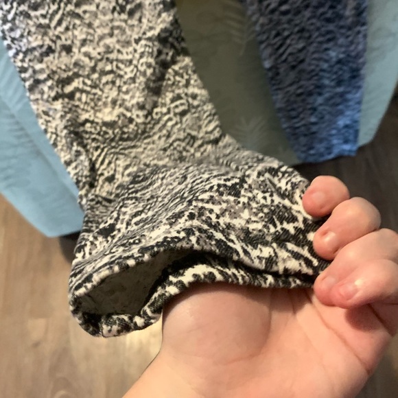 Women super soft stretch pants. - Picture 3 of 8